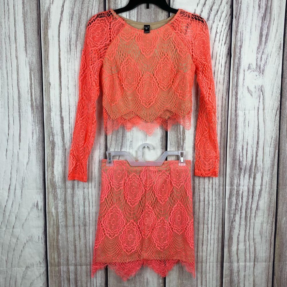 Women’s Juniors size medium Windsor 2 piece set orange prom formal